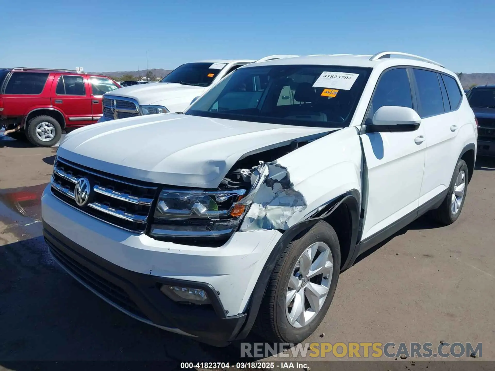 6 Photograph of a damaged car 1V2WR2CA6KC560718 VOLKSWAGEN ATLAS 2019