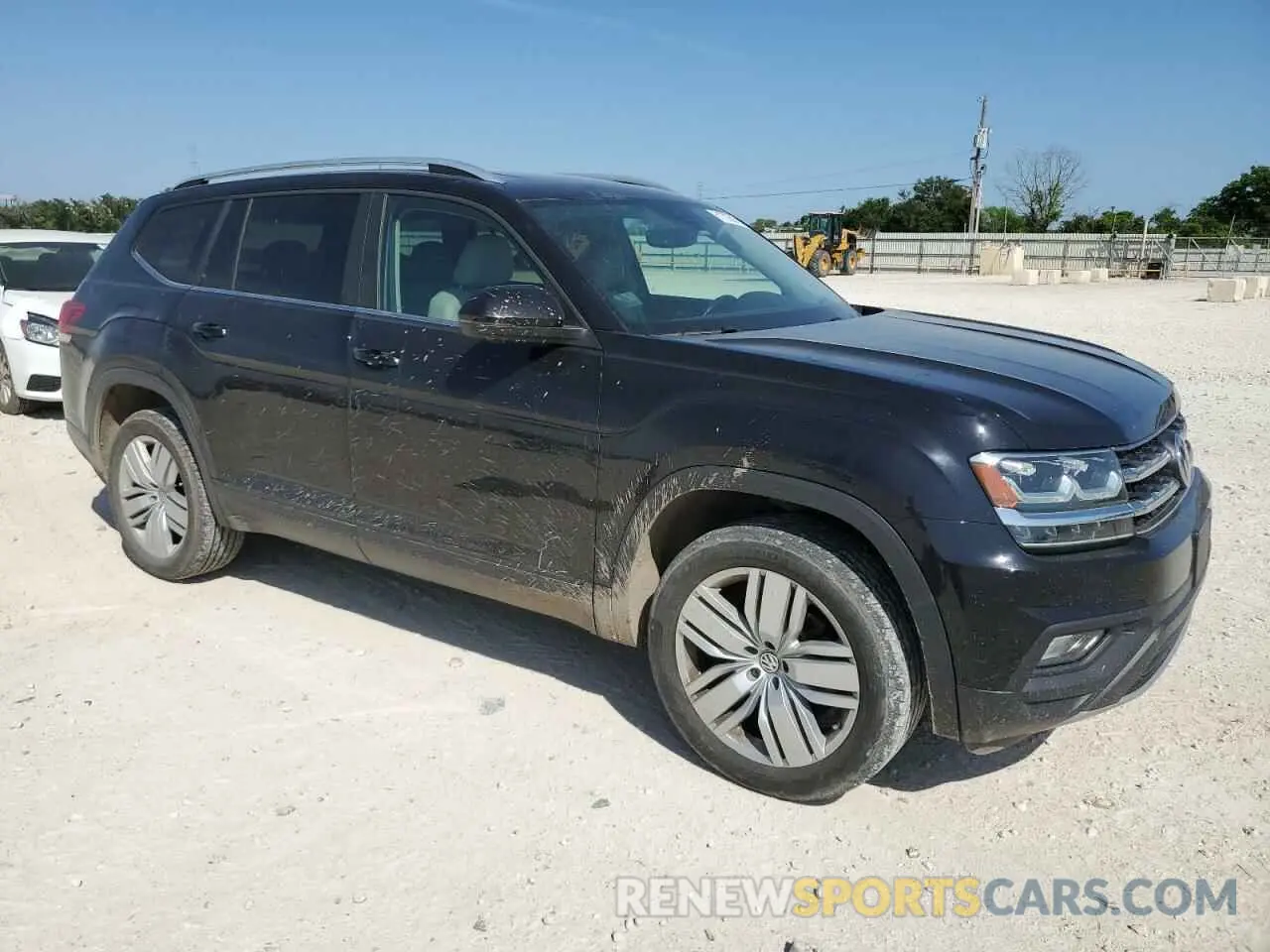 4 Photograph of a damaged car 1V2WR2CA7KC609182 VOLKSWAGEN ATLAS 2019