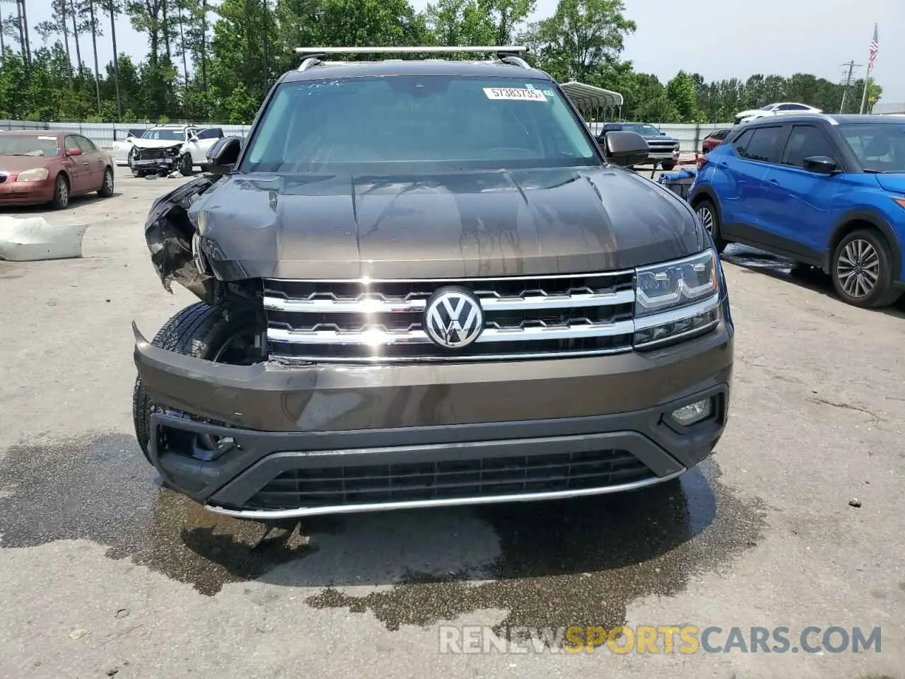5 Photograph of a damaged car 1V2WR2CAXKC521646 VOLKSWAGEN ATLAS 2019