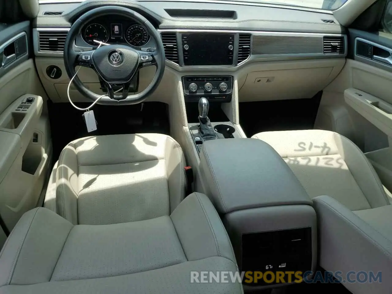 8 Photograph of a damaged car 1V2WR2CAXKC521646 VOLKSWAGEN ATLAS 2019