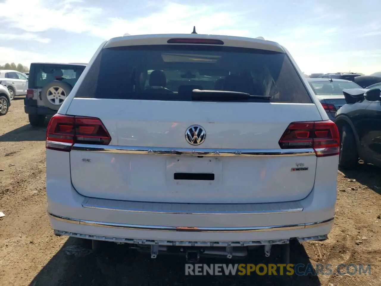 6 Photograph of a damaged car 1V2XR2CA0KC519974 VOLKSWAGEN ATLAS 2019