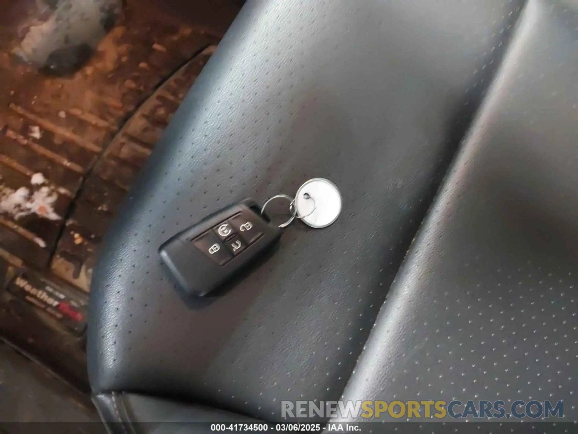 11 Photograph of a damaged car 1V2XR2CA0KC589099 VOLKSWAGEN ATLAS 2019