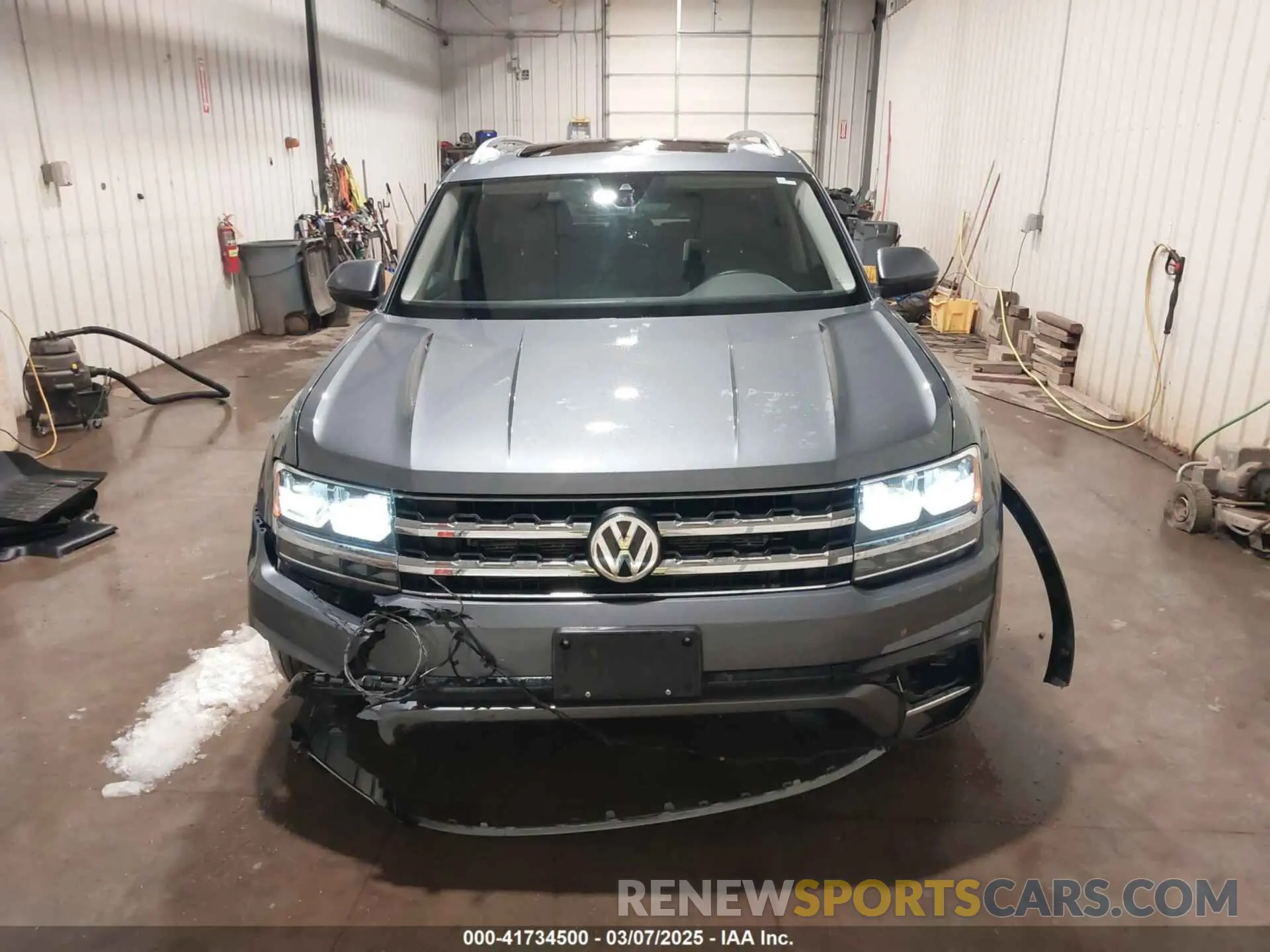 13 Photograph of a damaged car 1V2XR2CA0KC589099 VOLKSWAGEN ATLAS 2019