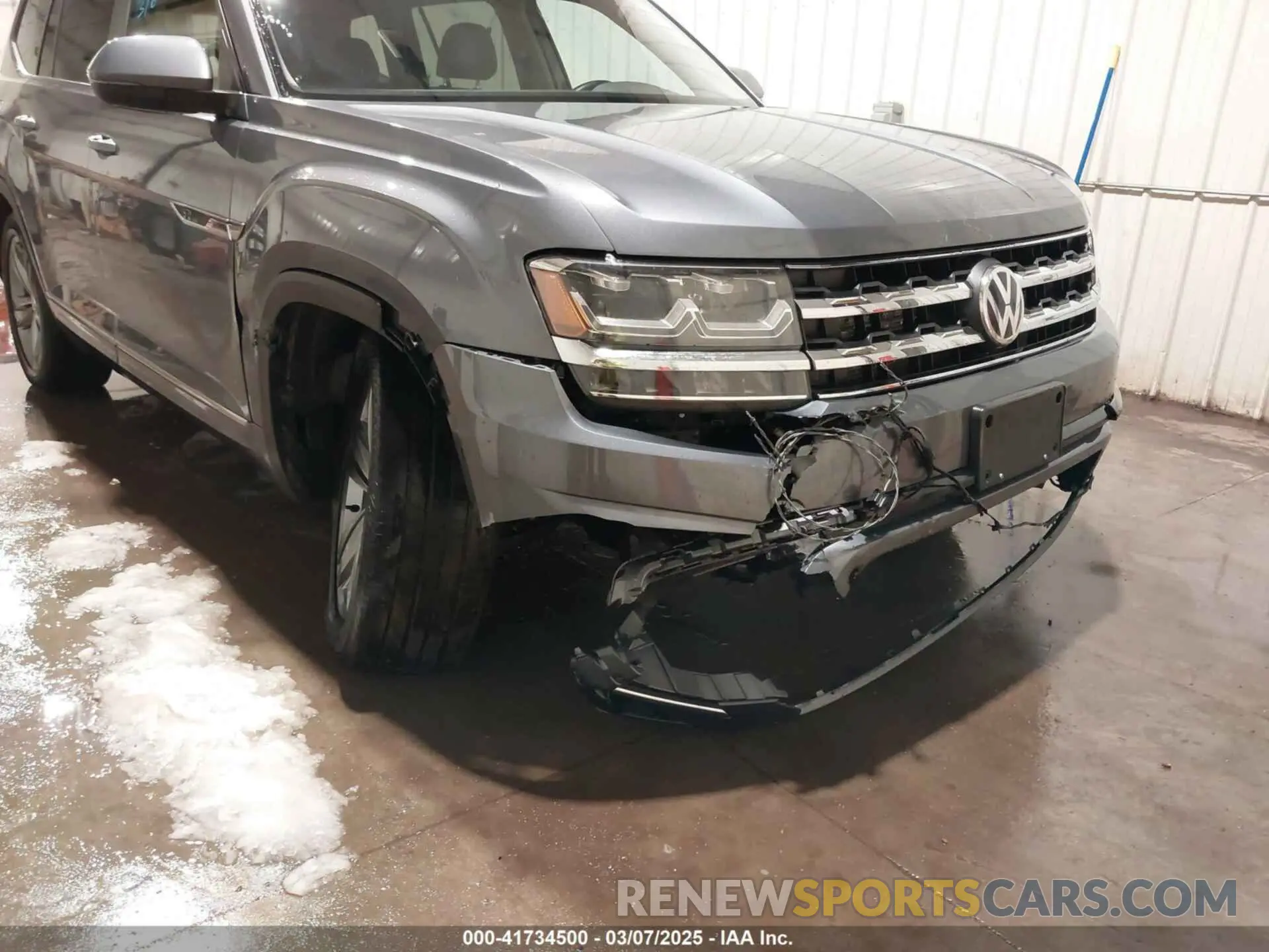 6 Photograph of a damaged car 1V2XR2CA0KC589099 VOLKSWAGEN ATLAS 2019