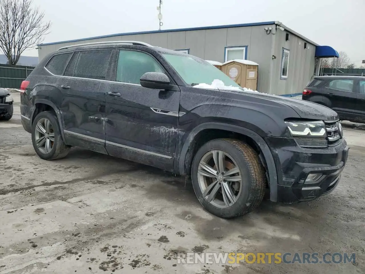 4 Photograph of a damaged car 1V2XR2CA5KC523809 VOLKSWAGEN ATLAS 2019