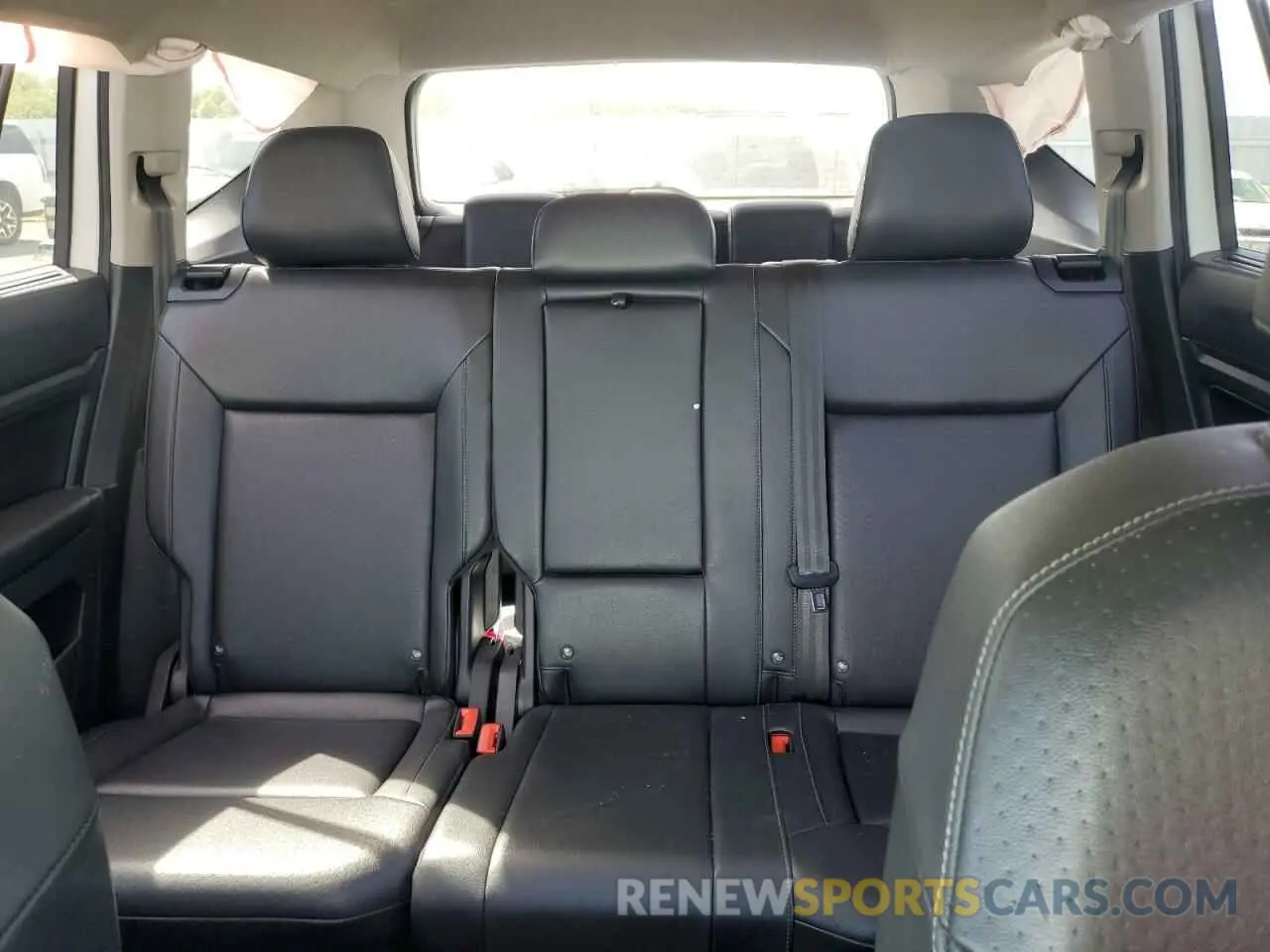 10 Photograph of a damaged car 1V2XR2CA6KC608609 VOLKSWAGEN ATLAS 2019