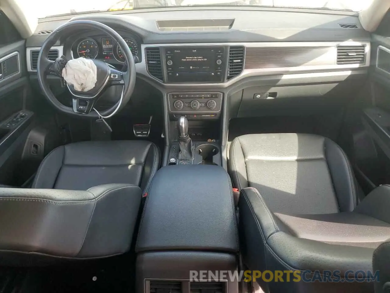 8 Photograph of a damaged car 1V2XR2CA6KC608609 VOLKSWAGEN ATLAS 2019