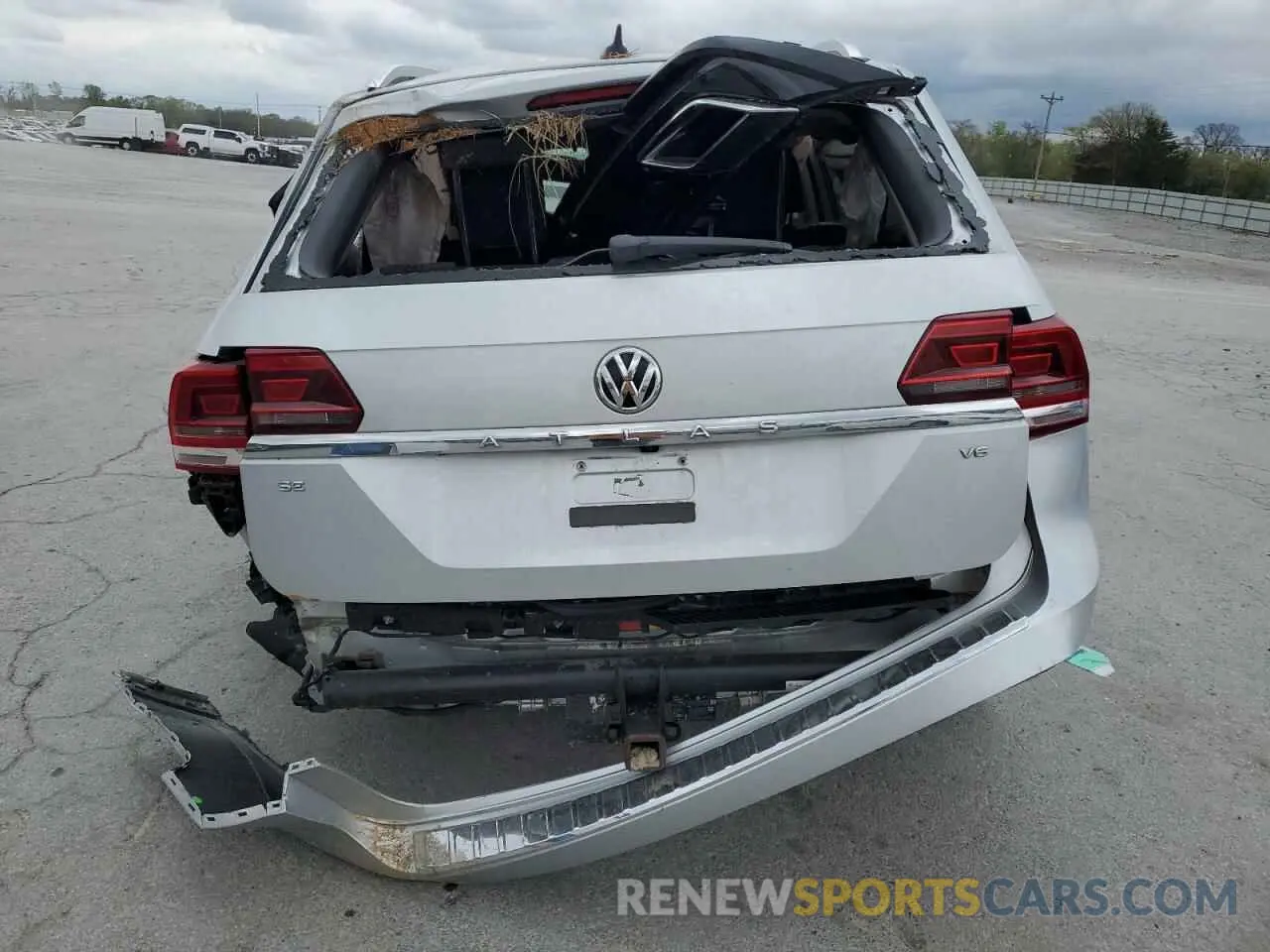 6 Photograph of a damaged car 1V2YR2CA0KC599989 VOLKSWAGEN ATLAS 2019