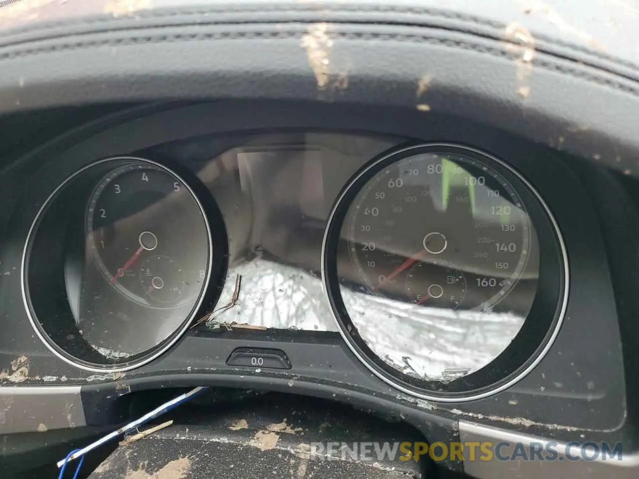 9 Photograph of a damaged car 1V2YR2CA0KC599989 VOLKSWAGEN ATLAS 2019