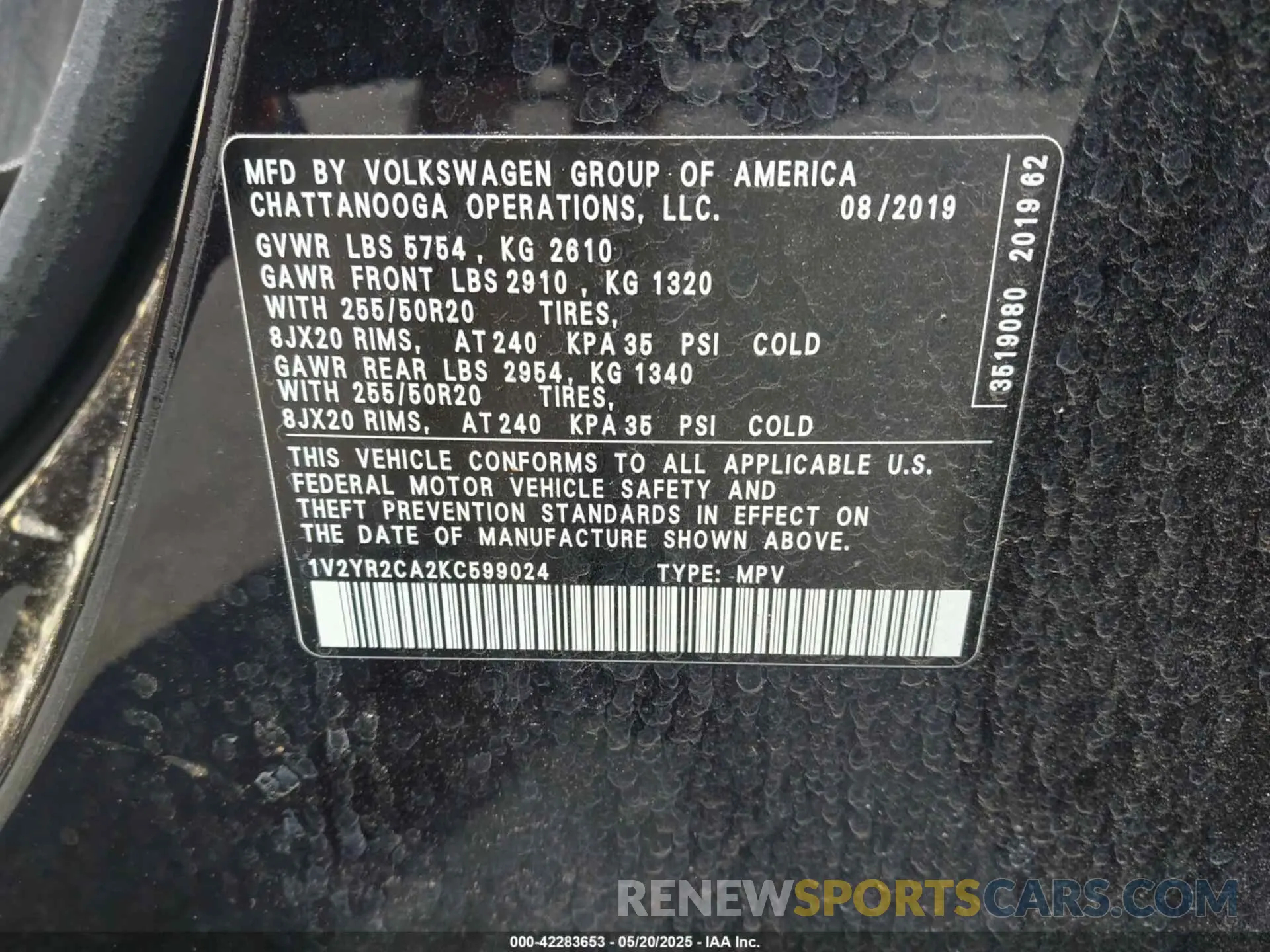 9 Photograph of a damaged car 1V2YR2CA2KC599024 VOLKSWAGEN ATLAS 2019