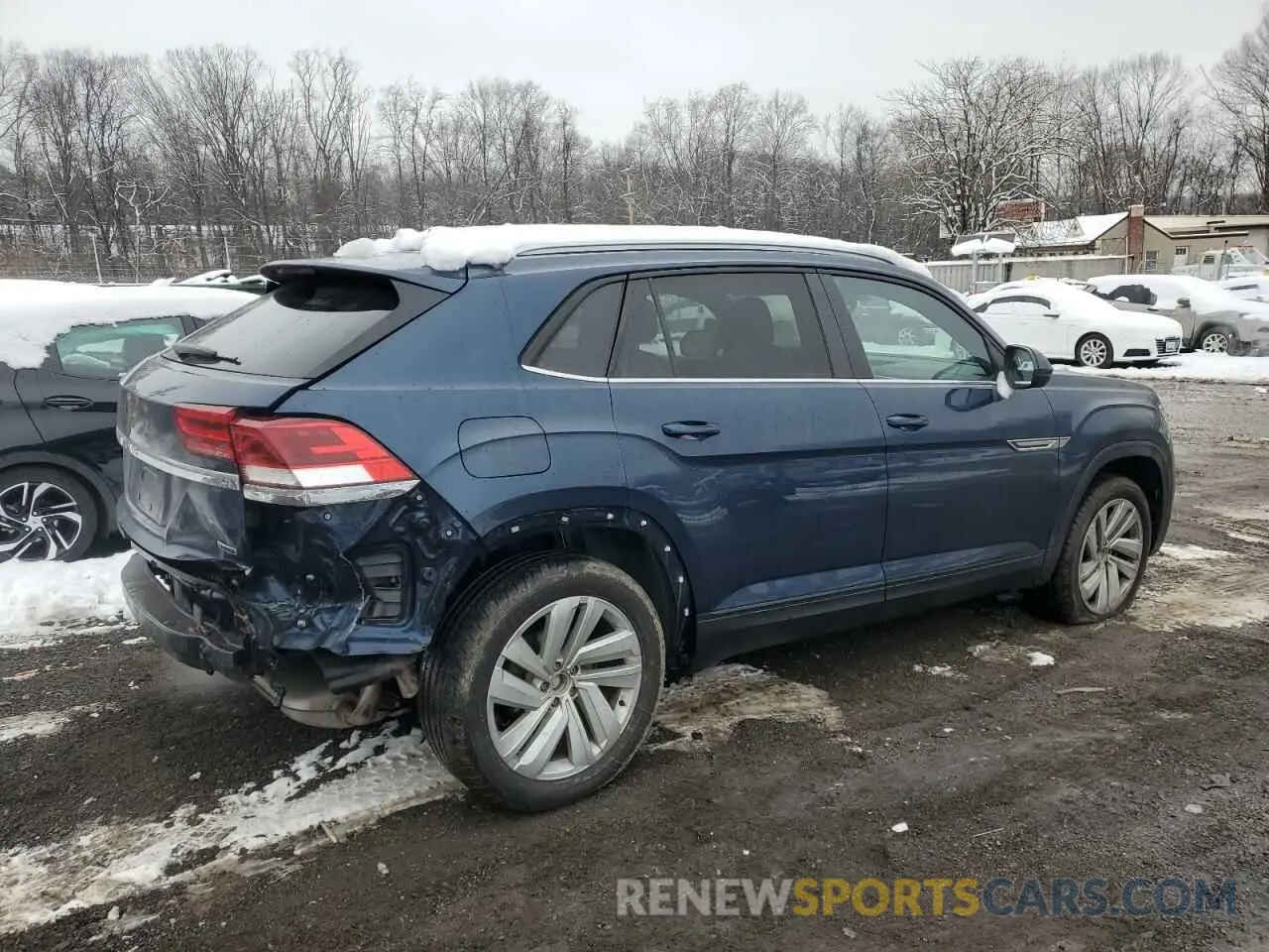 3 Photograph of a damaged car 1V21E2CA0LC211044 VOLKSWAGEN ATLAS 2020