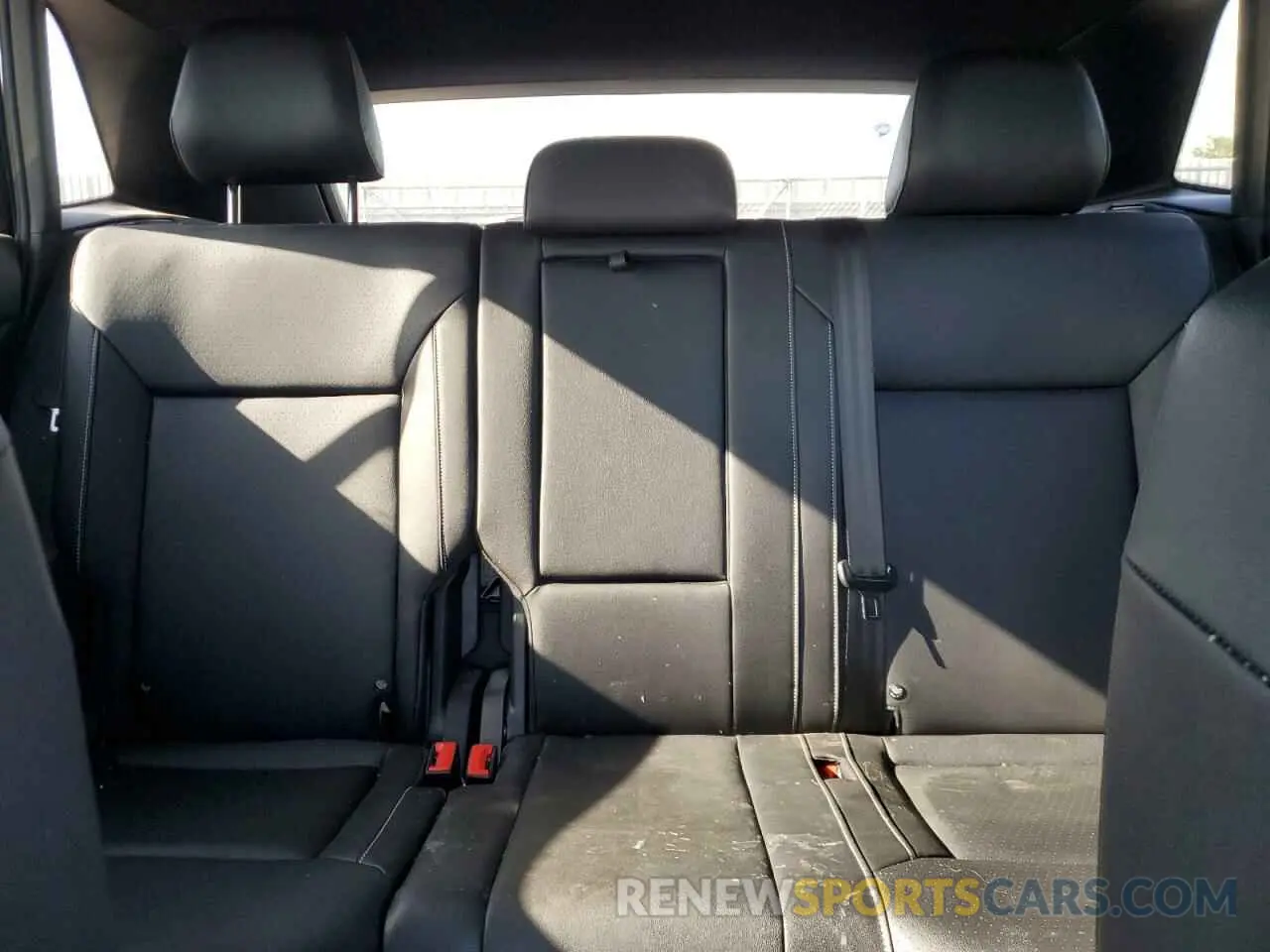 10 Photograph of a damaged car 1V21E2CA0LC227597 VOLKSWAGEN ATLAS 2020
