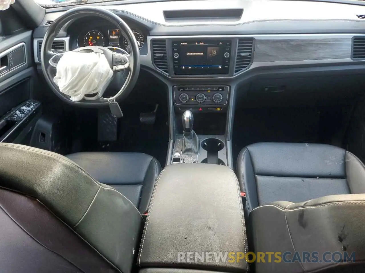 8 Photograph of a damaged car 1V21E2CA6LC210559 VOLKSWAGEN ATLAS 2020