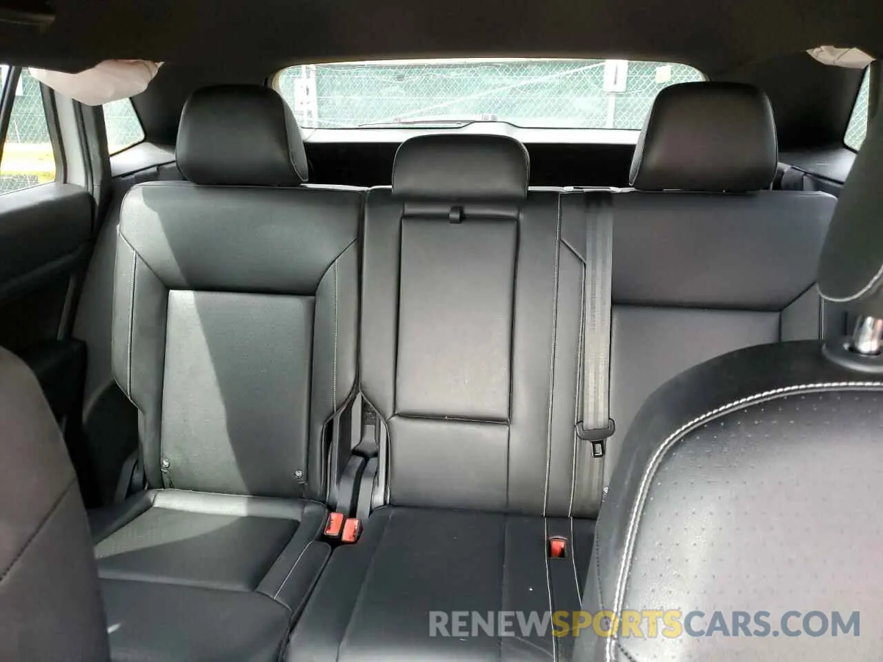 10 Photograph of a damaged car 1V24C2CA4LC203418 VOLKSWAGEN ATLAS 2020