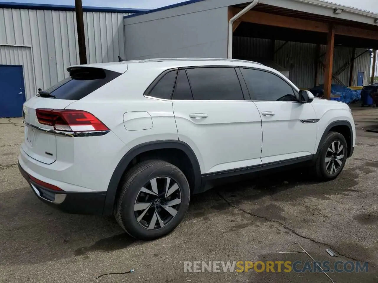 3 Photograph of a damaged car 1V24C2CA4LC203418 VOLKSWAGEN ATLAS 2020