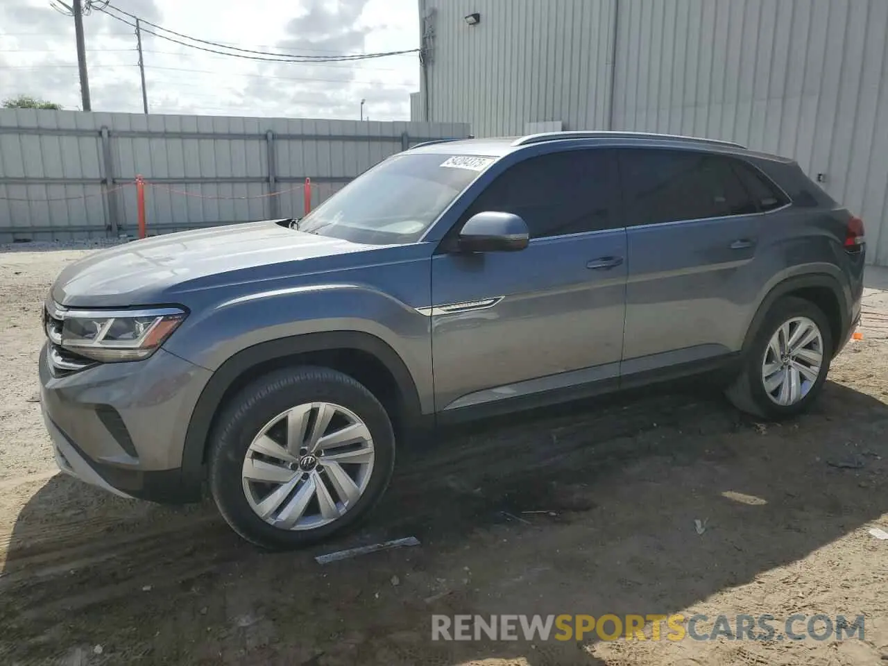 1 Photograph of a damaged car 1V25C2CA8LC201689 VOLKSWAGEN ATLAS 2020