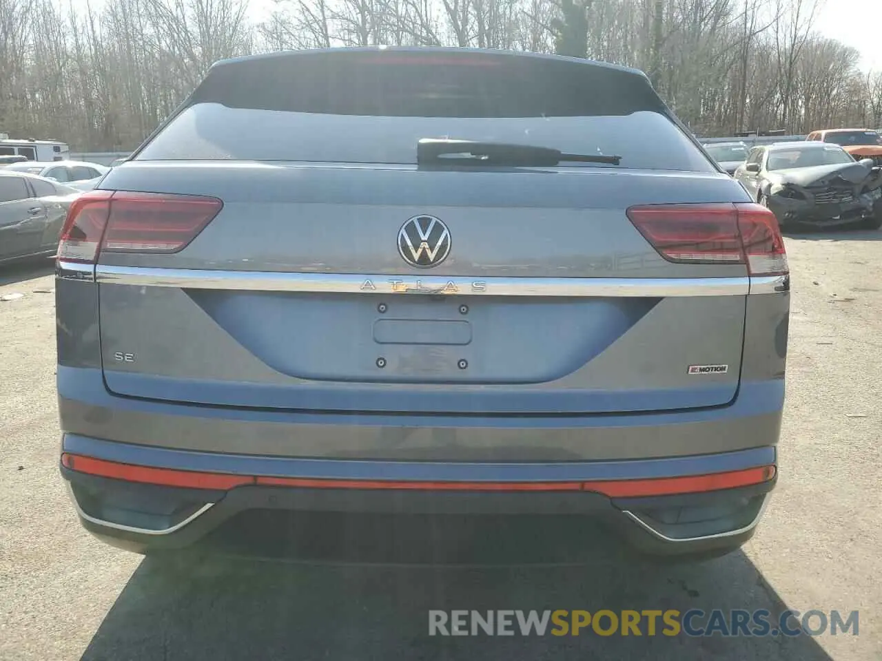 6 Photograph of a damaged car 1V26C2CA7LC203597 VOLKSWAGEN ATLAS 2020