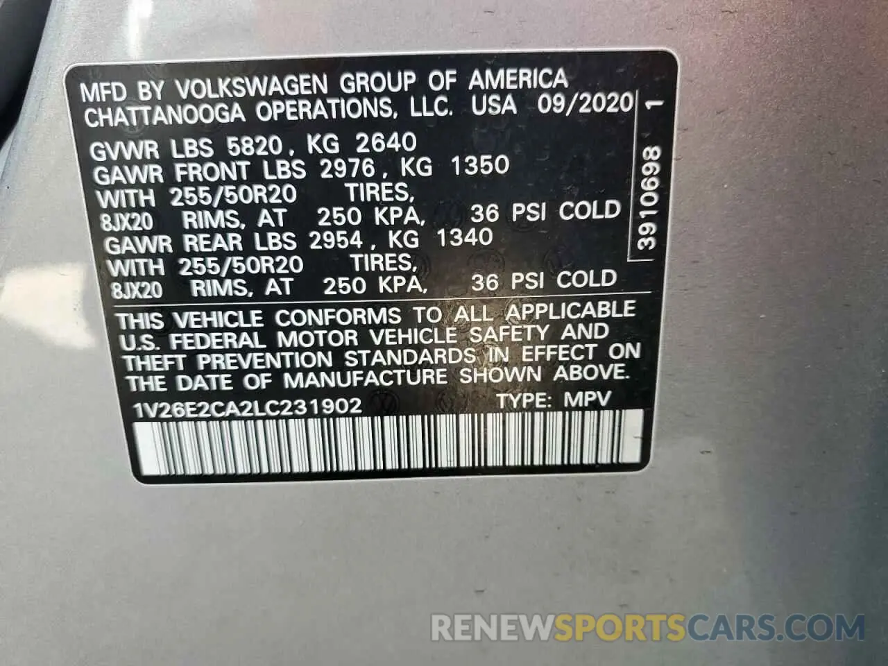 13 Photograph of a damaged car 1V26E2CA2LC231902 VOLKSWAGEN ATLAS 2020
