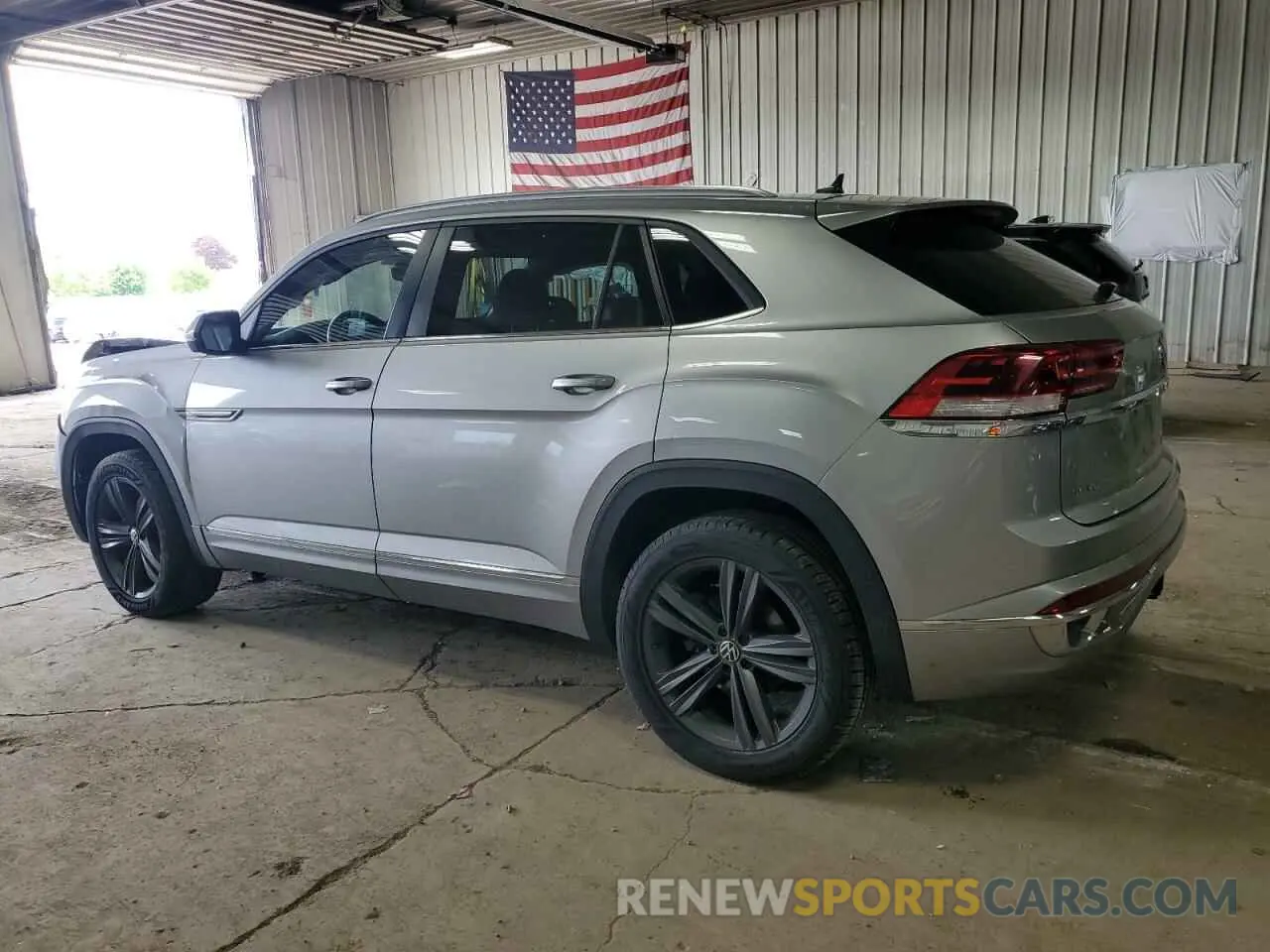 2 Photograph of a damaged car 1V26E2CA7LC226758 VOLKSWAGEN ATLAS 2020