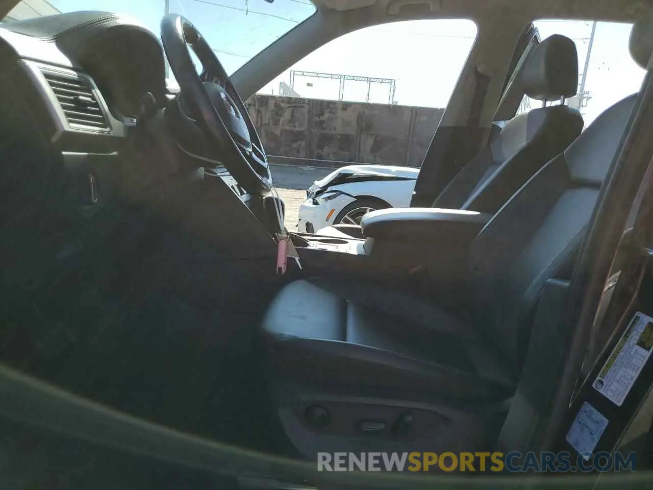 7 Photograph of a damaged car 1V2DP2CAXLC500097 VOLKSWAGEN ATLAS 2020