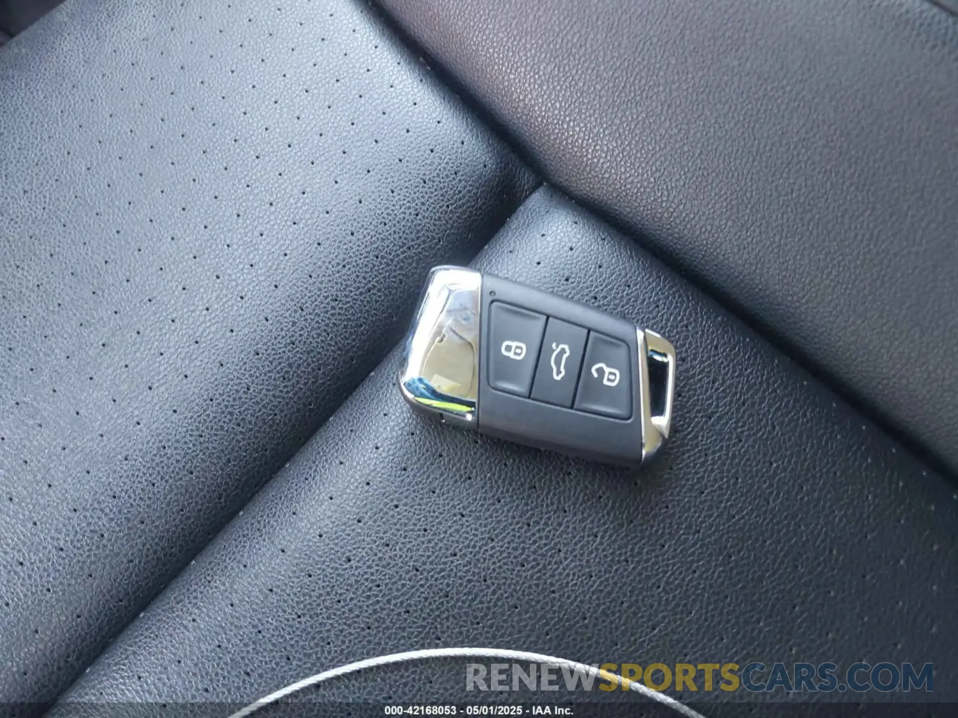 11 Photograph of a damaged car 1V2DP2CAXLC500309 VOLKSWAGEN ATLAS 2020