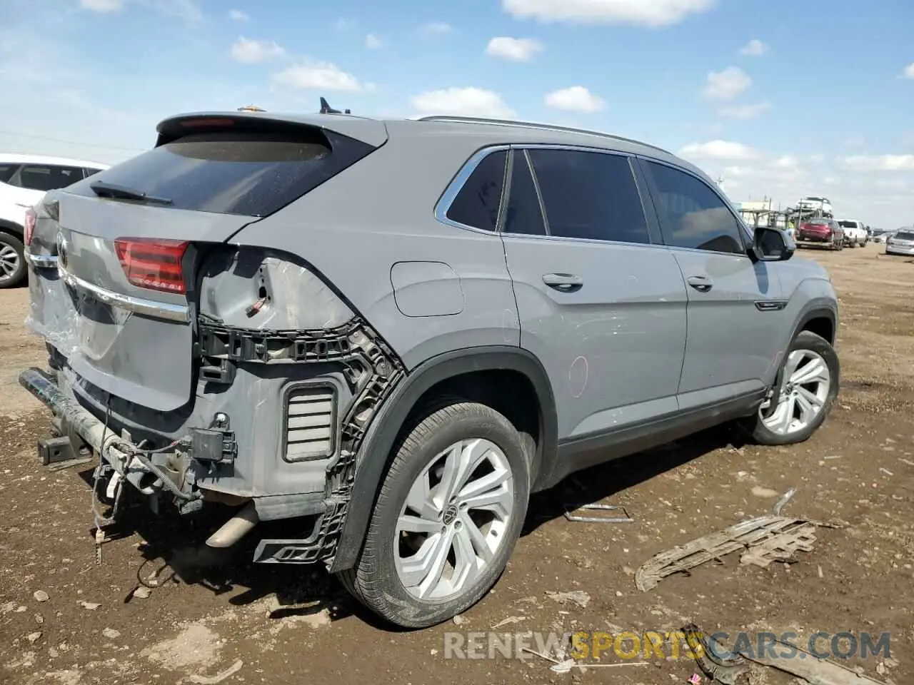 3 Photograph of a damaged car 1V2EE2CA9LC232136 VOLKSWAGEN ATLAS 2020
