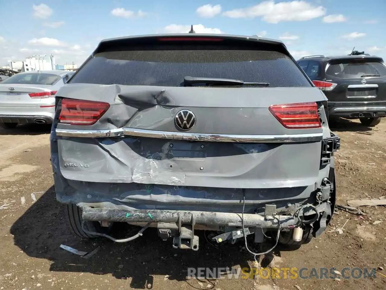 6 Photograph of a damaged car 1V2EE2CA9LC232136 VOLKSWAGEN ATLAS 2020