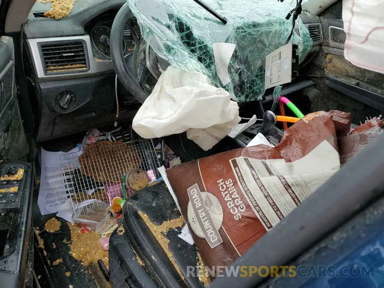 8 Photograph of a damaged car 1V2FR2CA7LC504160 VOLKSWAGEN ATLAS 2020