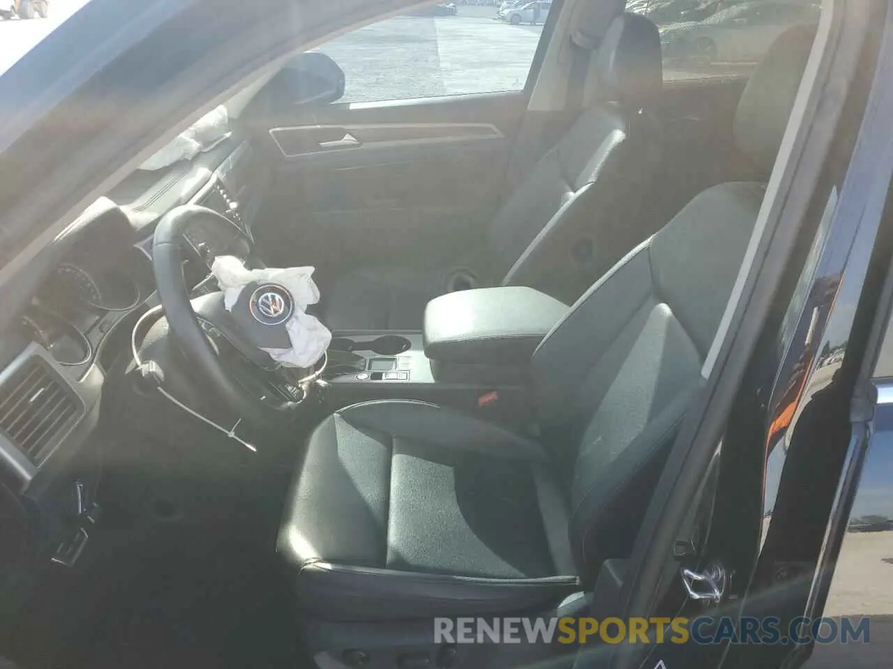 7 Photograph of a damaged car 1V2FR2CA7LC505129 VOLKSWAGEN ATLAS 2020