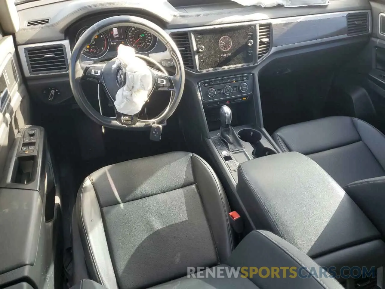 8 Photograph of a damaged car 1V2FR2CA7LC505129 VOLKSWAGEN ATLAS 2020
