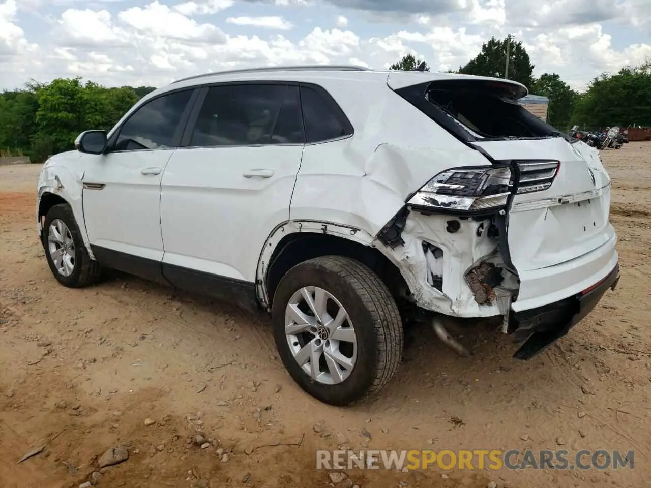 2 Photograph of a damaged car 1V2GC2CA1LC213854 VOLKSWAGEN ATLAS 2020