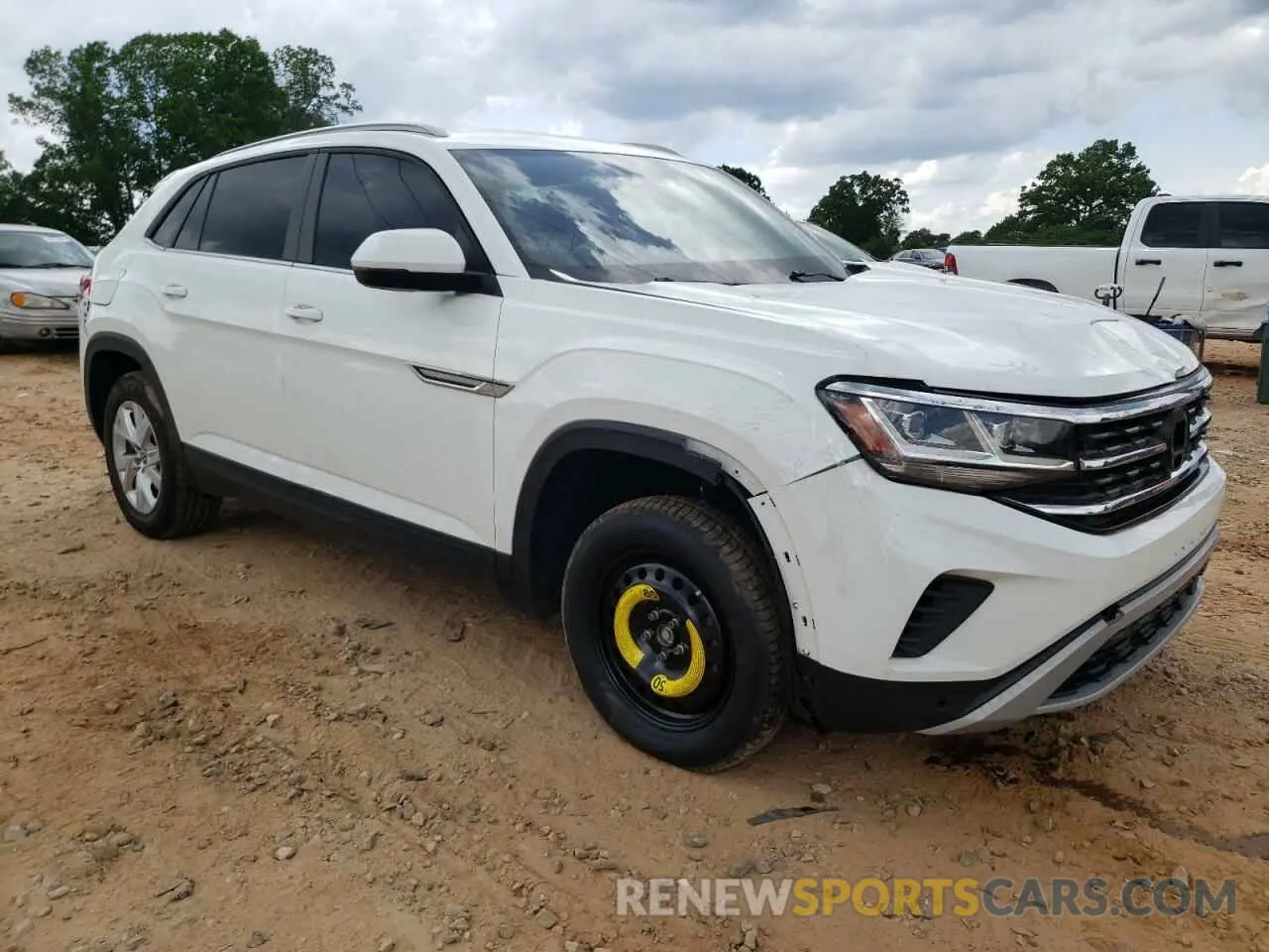 4 Photograph of a damaged car 1V2GC2CA1LC213854 VOLKSWAGEN ATLAS 2020