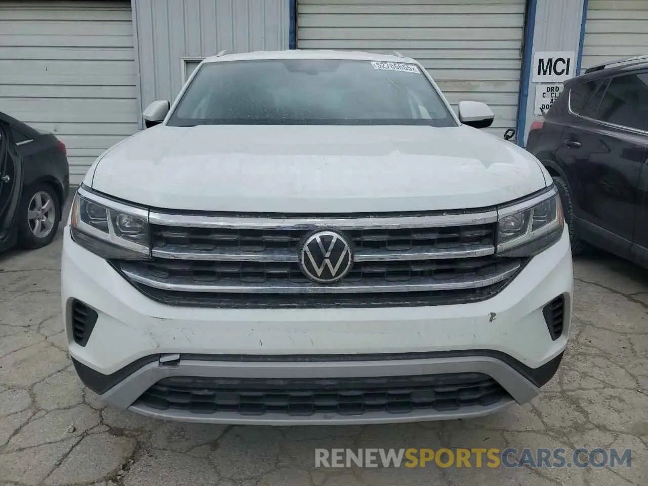 5 Photograph of a damaged car 1V2GC2CA4LC203190 VOLKSWAGEN ATLAS 2020