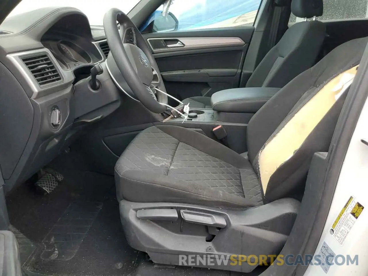 7 Photograph of a damaged car 1V2GC2CA4LC203190 VOLKSWAGEN ATLAS 2020
