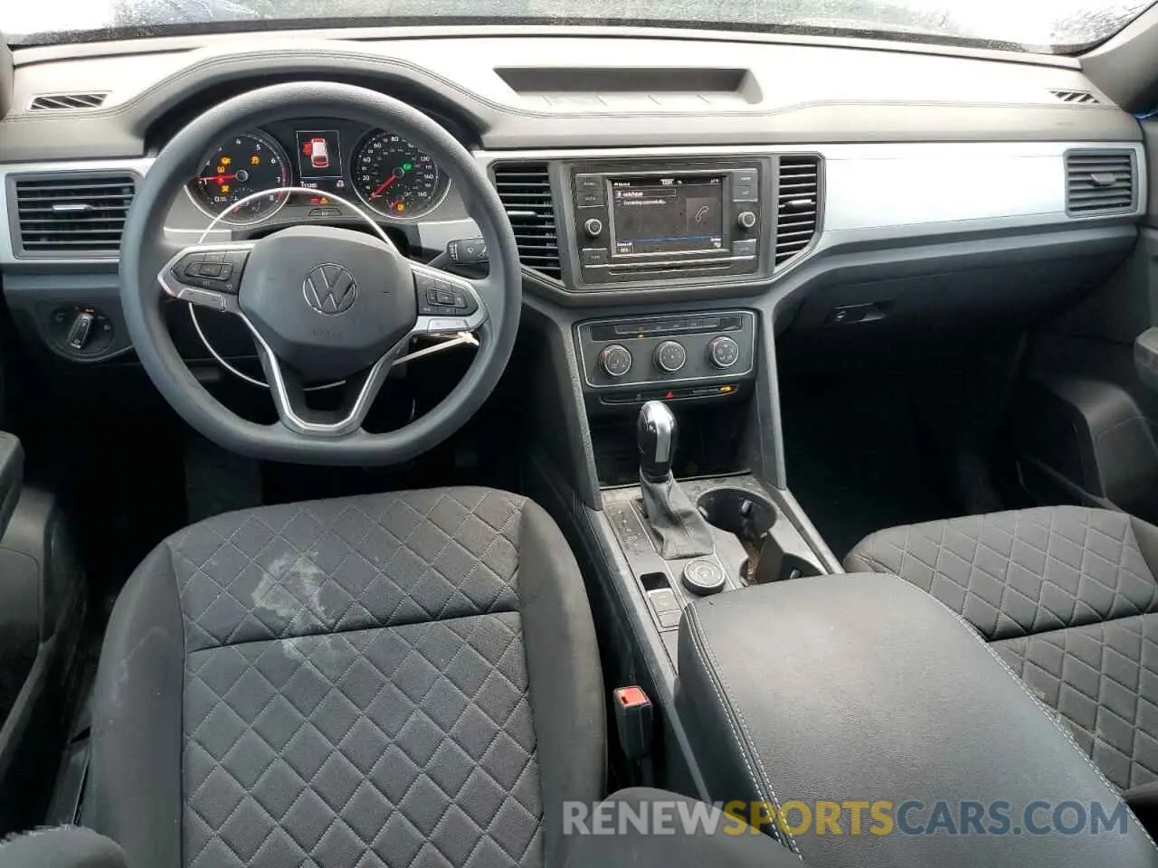 8 Photograph of a damaged car 1V2GC2CA4LC203190 VOLKSWAGEN ATLAS 2020