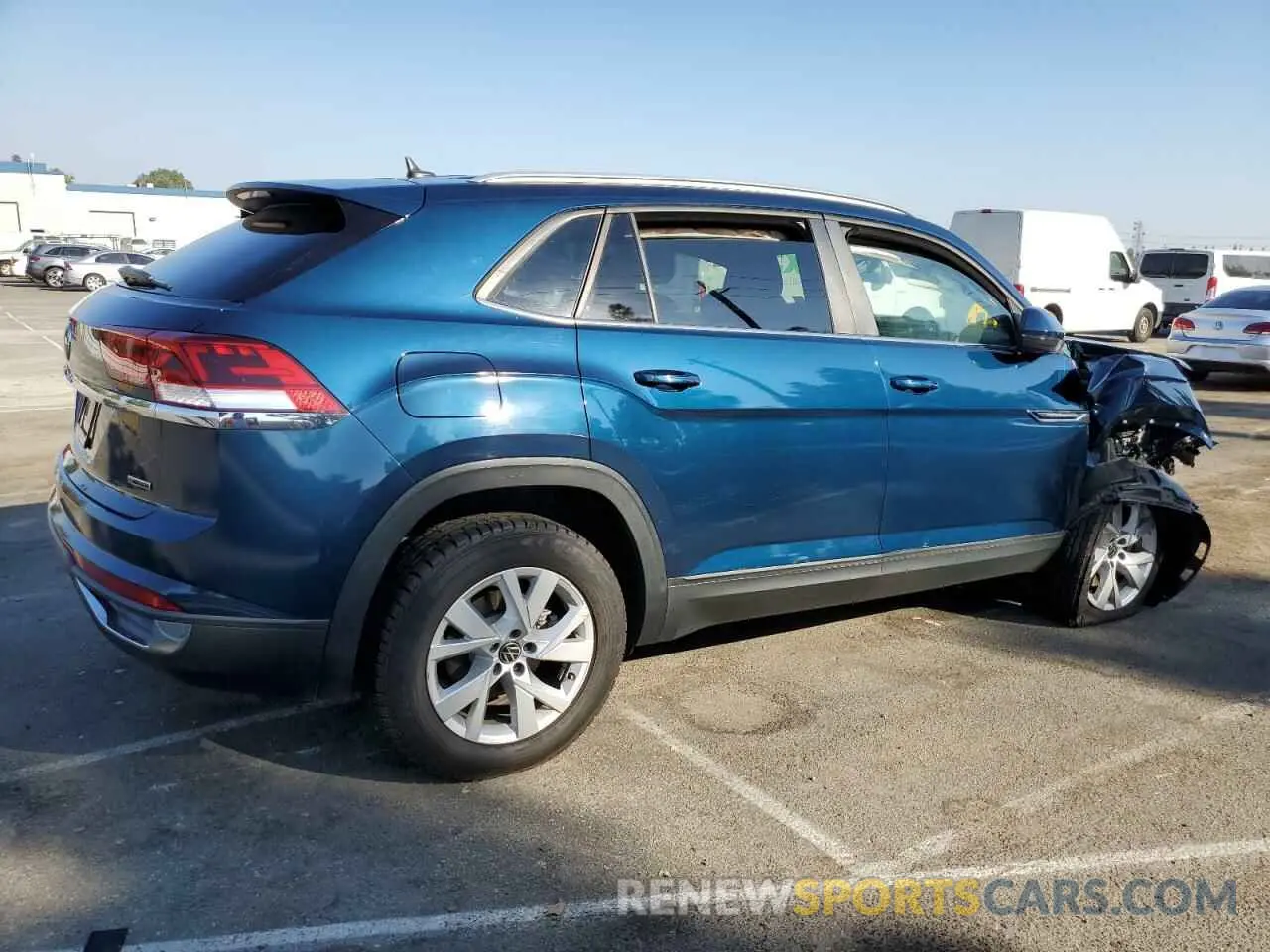 3 Photograph of a damaged car 1V2GC2CAXLC202156 VOLKSWAGEN ATLAS 2020