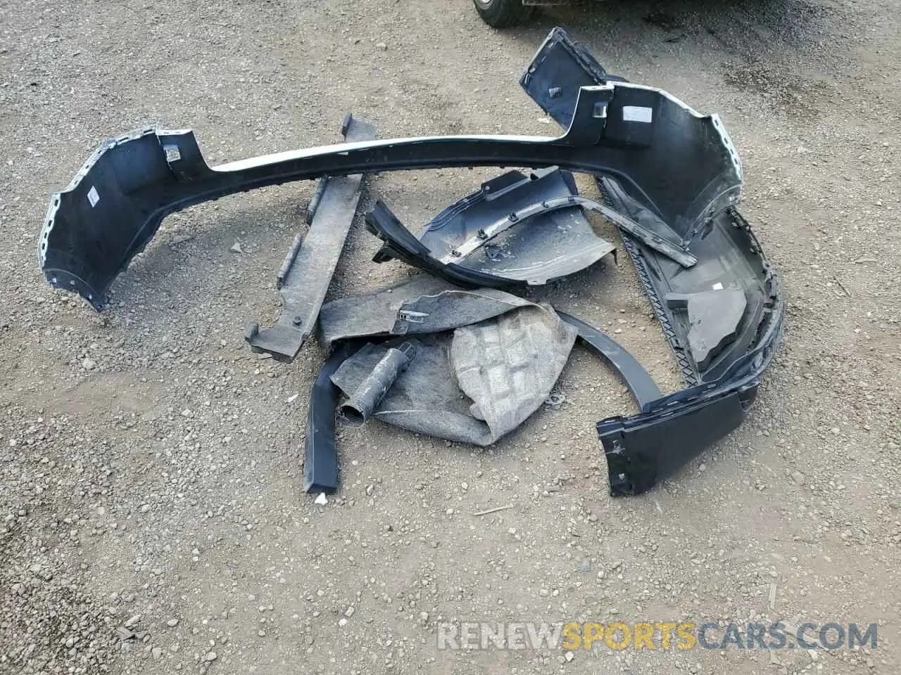 13 Photograph of a damaged car 1V2MC2CA2LC232531 VOLKSWAGEN ATLAS 2020