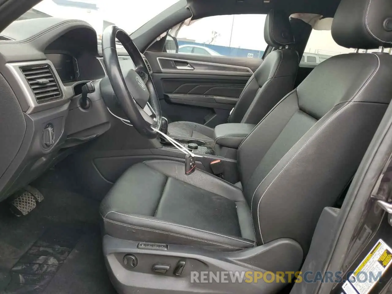 7 Photograph of a damaged car 1V2MC2CA9LC206962 VOLKSWAGEN ATLAS 2020