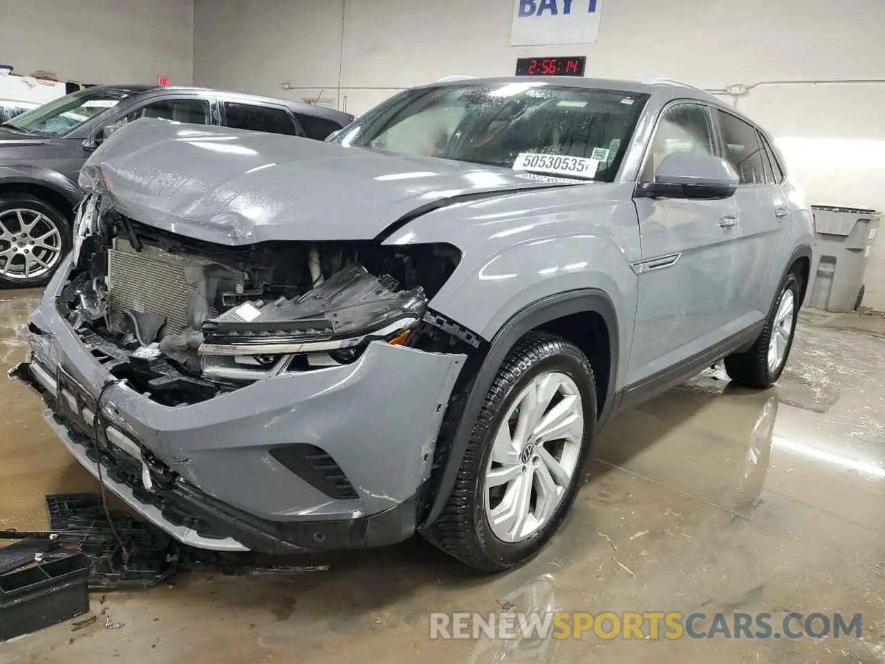 1 Photograph of a damaged car 1V2ME2CA1LC215102 VOLKSWAGEN ATLAS 2020