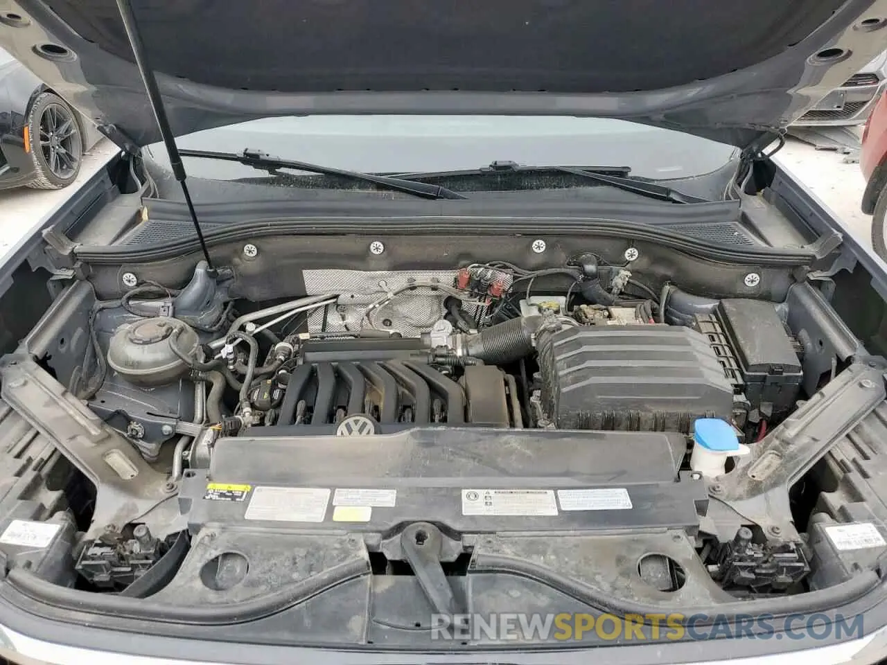 12 Photograph of a damaged car 1V2ME2CA2LC214945 VOLKSWAGEN ATLAS 2020