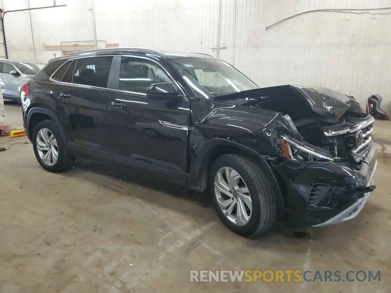 4 Photograph of a damaged car 1V2ME2CA5LC214793 VOLKSWAGEN ATLAS 2020
