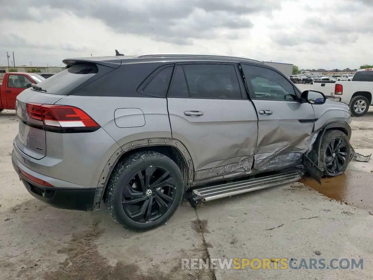 3 Photograph of a damaged car 1V2ME2CA7LC215380 VOLKSWAGEN ATLAS 2020
