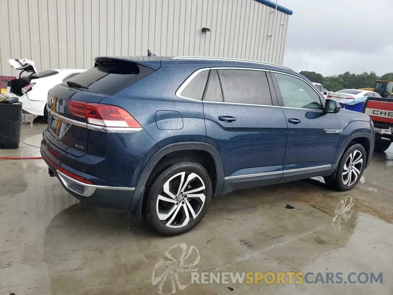 3 Photograph of a damaged car 1V2NE2CA1LC215797 VOLKSWAGEN ATLAS 2020
