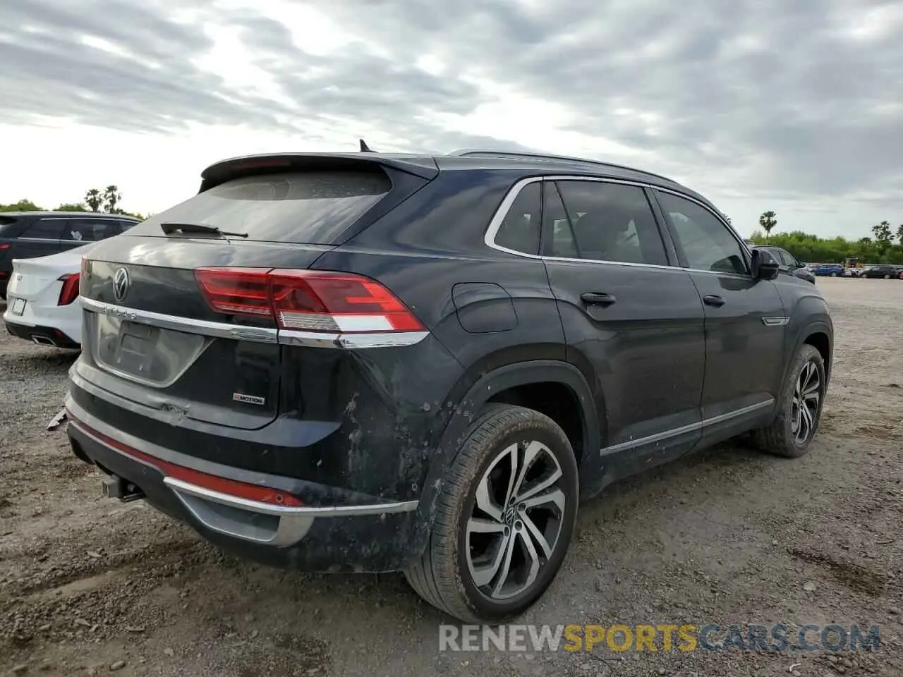 3 Photograph of a damaged car 1V2NE2CA6LC213611 VOLKSWAGEN ATLAS 2020