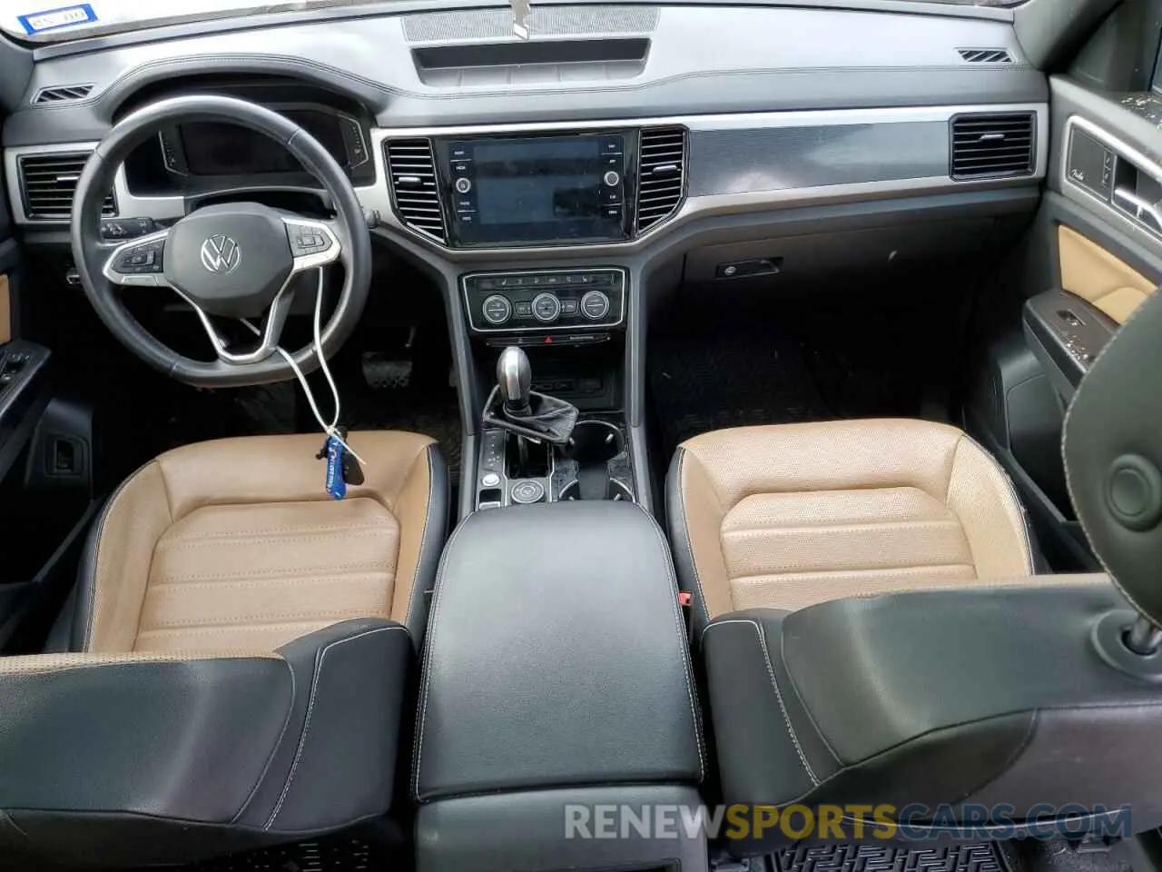 8 Photograph of a damaged car 1V2NE2CA6LC213611 VOLKSWAGEN ATLAS 2020