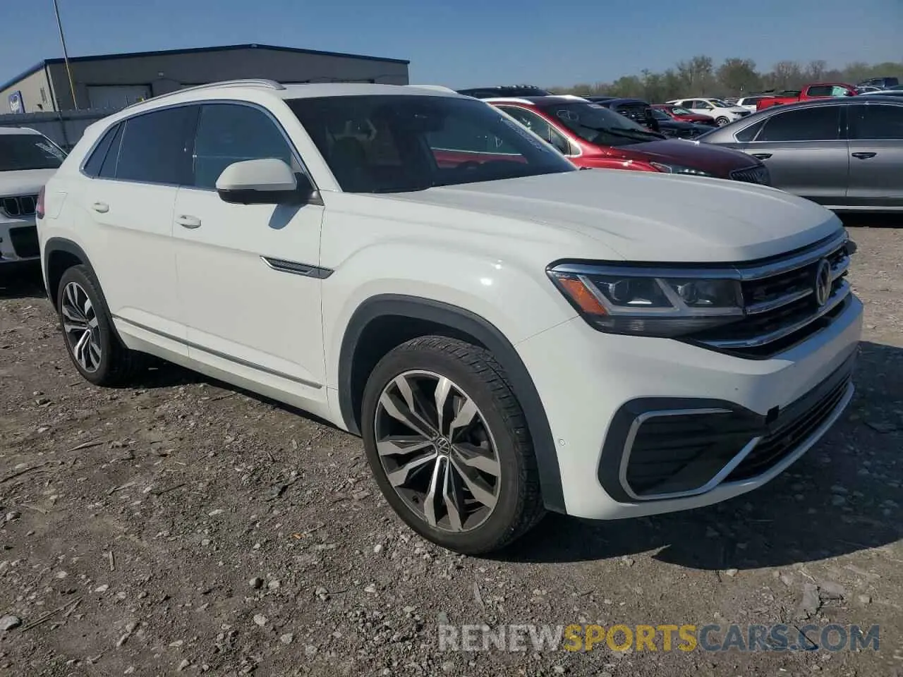 4 Photograph of a damaged car 1V2TE2CA2LC227786 VOLKSWAGEN ATLAS 2020
