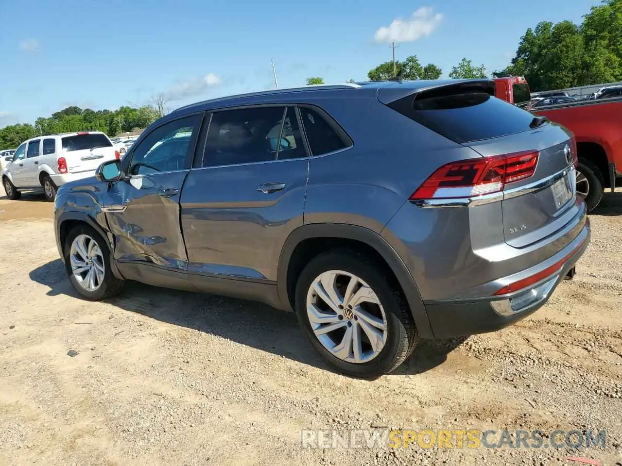 2 Photograph of a damaged car 1V2YE2CA5LC219798 VOLKSWAGEN ATLAS 2020