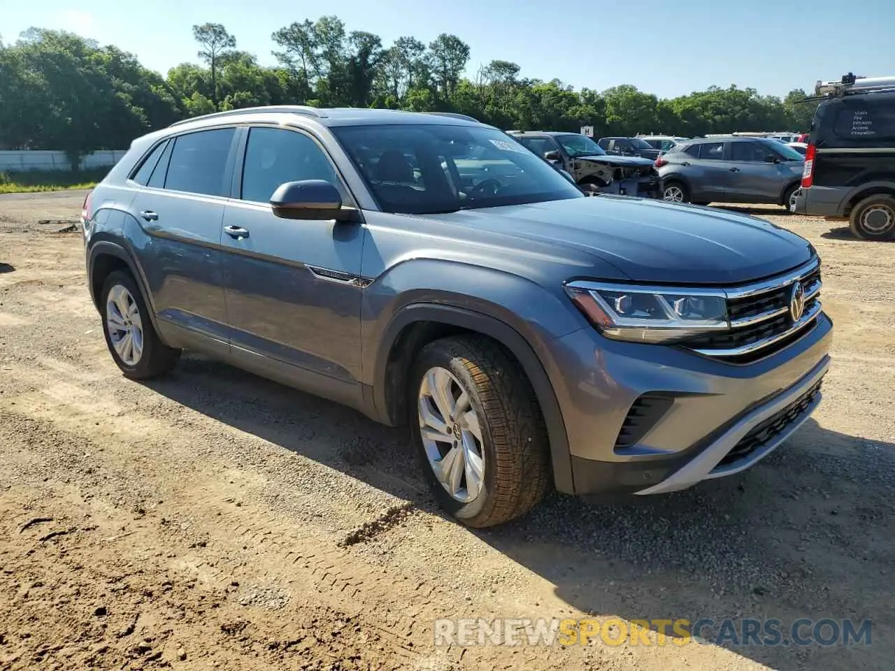 4 Photograph of a damaged car 1V2YE2CA5LC219798 VOLKSWAGEN ATLAS 2020