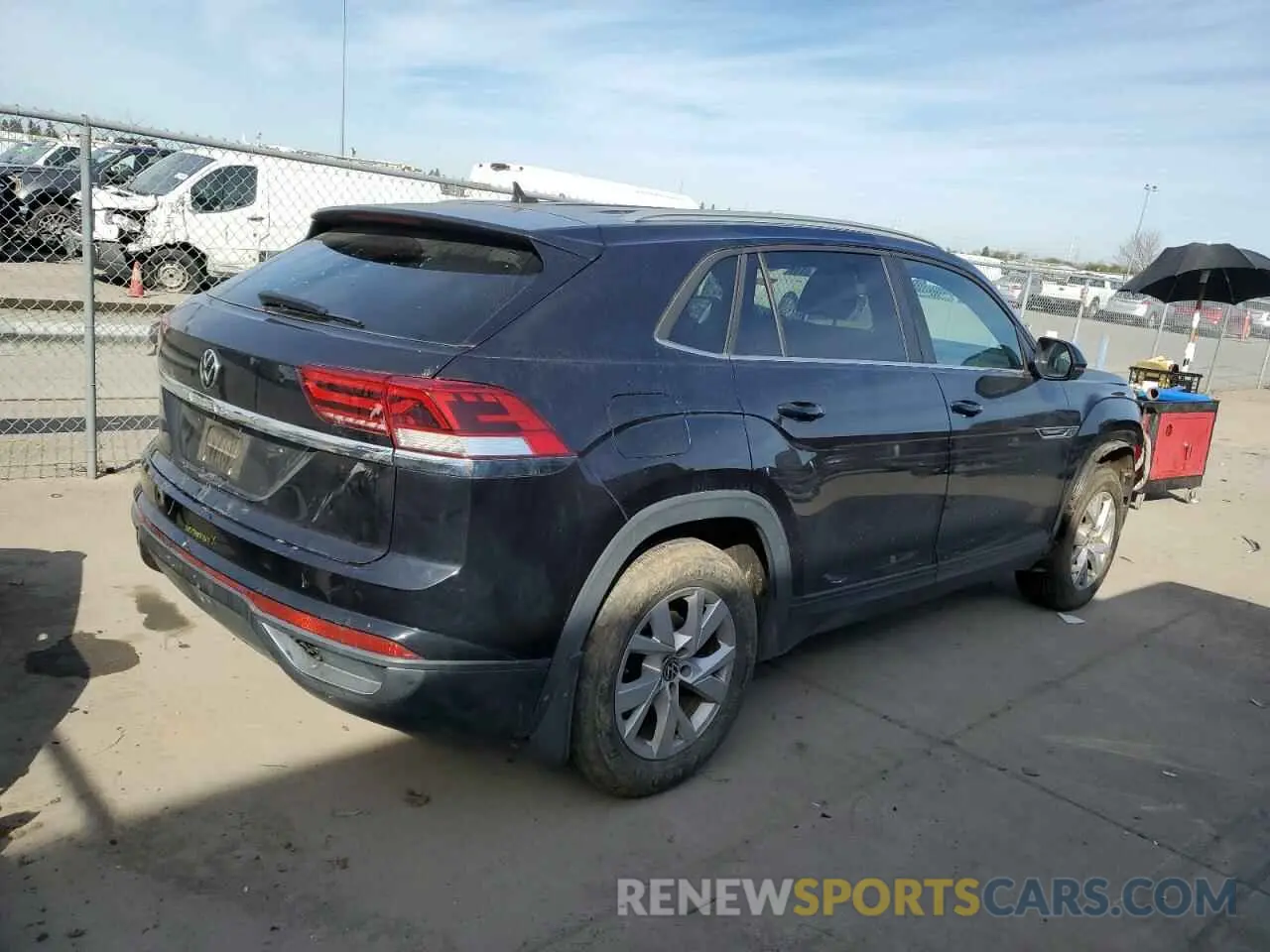 3 Photograph of a damaged car 1V2AC2CA6MC210262 VOLKSWAGEN ATLAS 2021