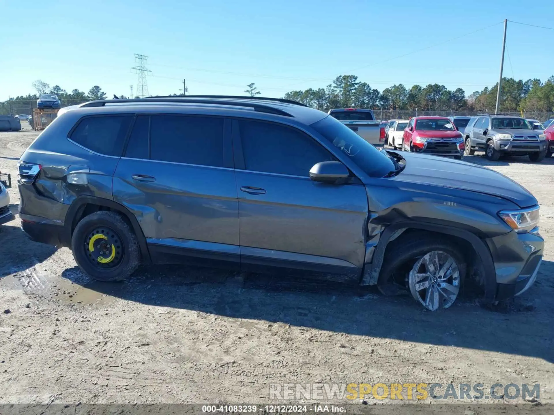 12 Photograph of a damaged car 1V2AP2CA1MC515687 VOLKSWAGEN ATLAS 2021